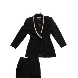 Vtg union made vintage Tahari black white wool suit womens size 2 black cream